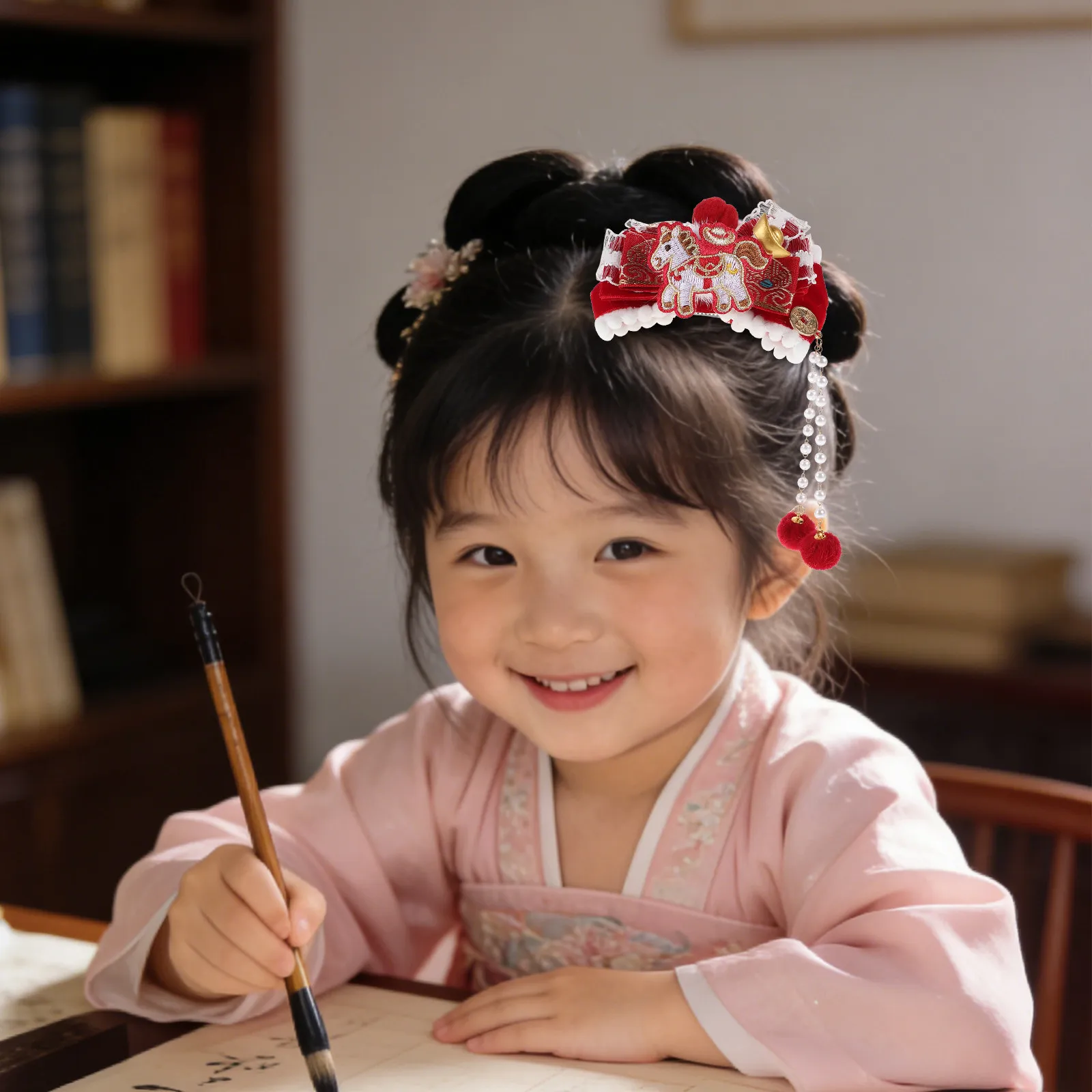 

1 пара заколок для волос на Китайский Новый год, красные заколки с бантом и кисточками, с дизайном лошади, для девочек и малышей, аксессуары для волос на Весенний фестиваль