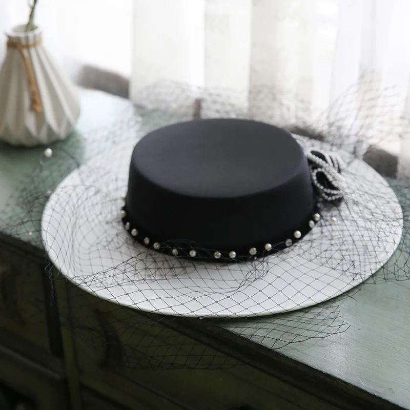 Accessori da sposa nero con cappello in raso bianco con perle perline elegante Chic tocado boda invitada Chapeau ceremonie mariage