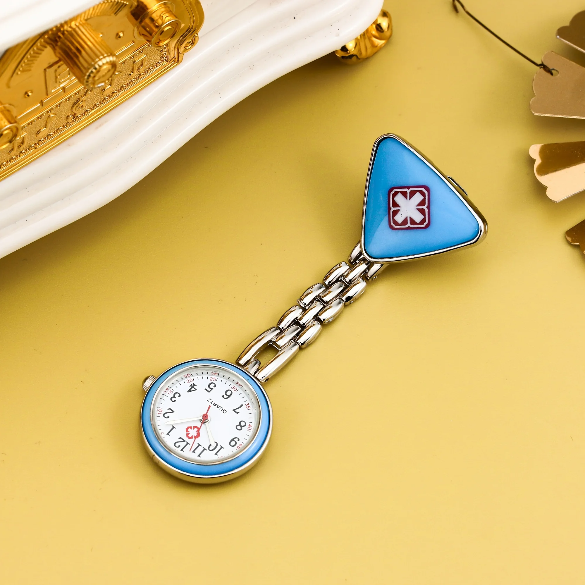 Triangle nurse watch, plastic nurse watch, student exam pocket watch, needle pocket watch, triangular chest watch, medical