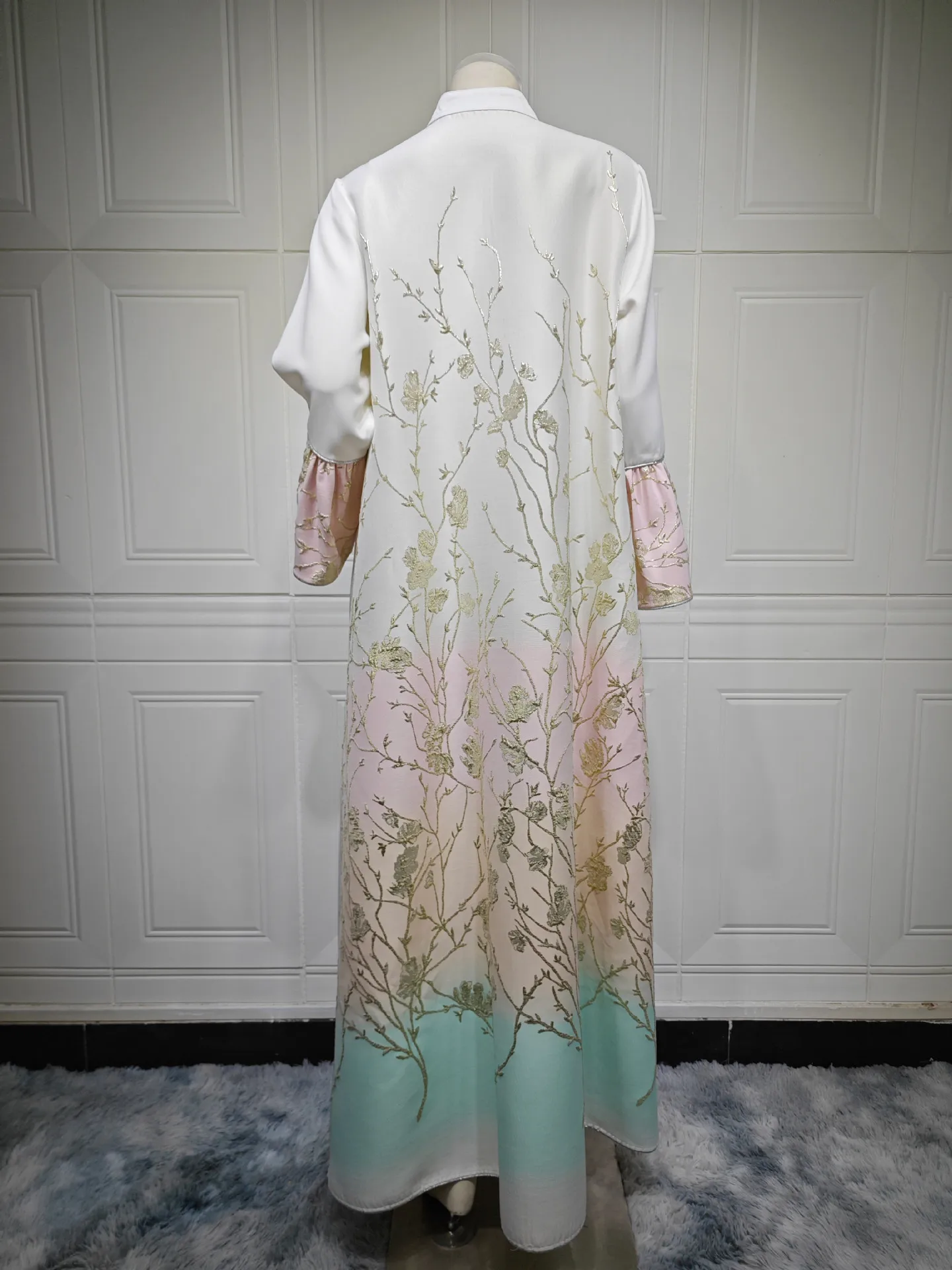 

Dubai Fashion Jacquard Embroidery Abaya Dress Chic And Elegant Women Evening Dress Long Sleeve Notched V-Neck Casual Robe 2024