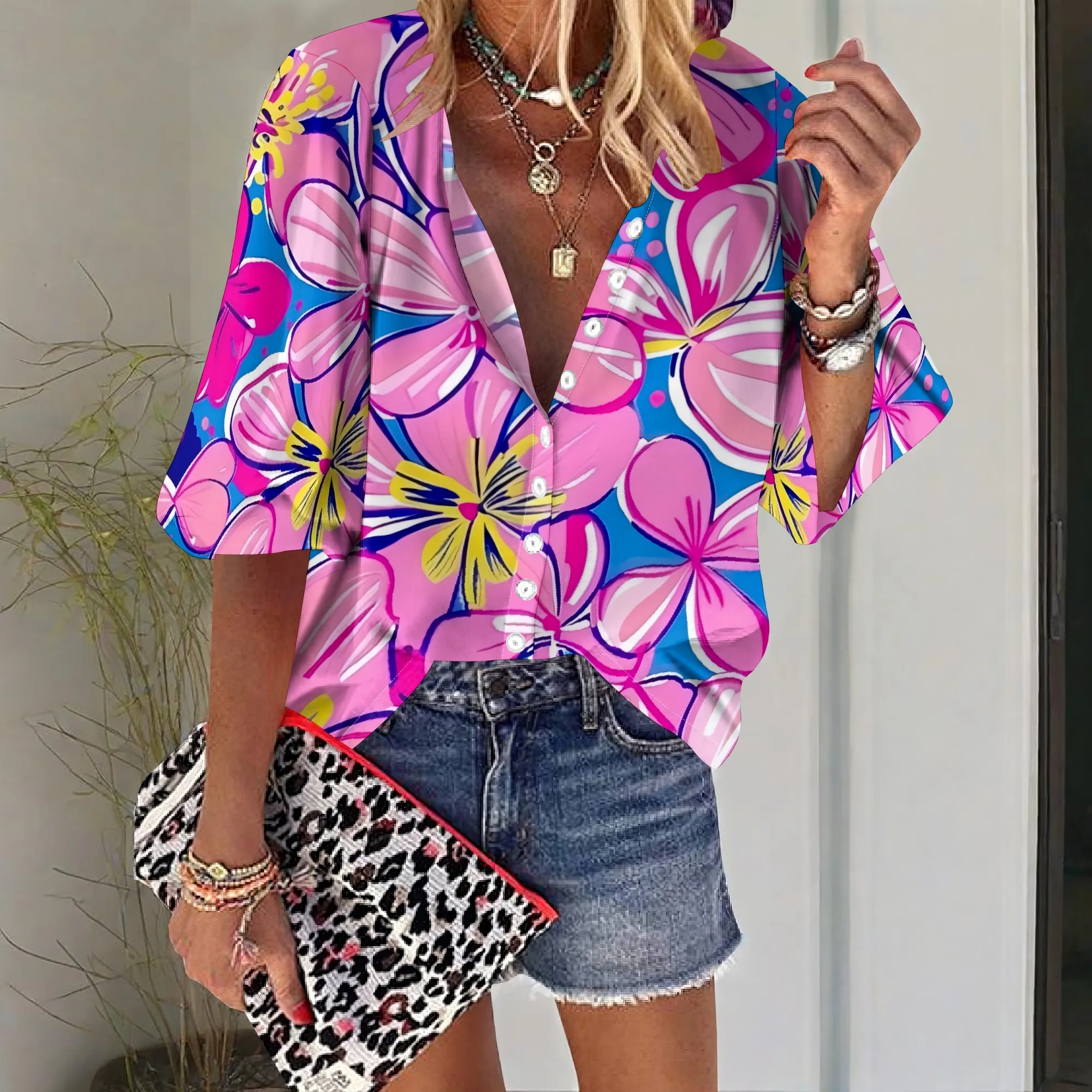 Рисунок 2 - Женские деловые повседневные топы