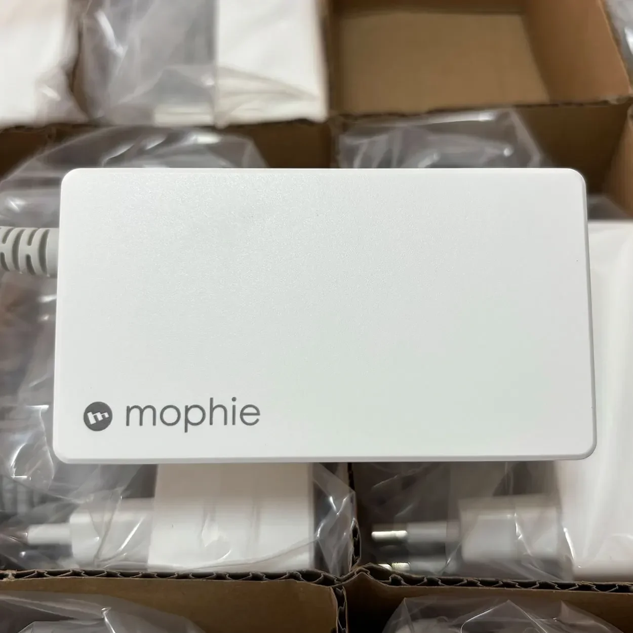 19.0V2.37A 45W pour Mophie 3-en-1 chargeur sans fil alimentation à découpage PYS-190H237K001 19.0V2.37A 45W pour Mophie 3-en-1 chargeur sans fil alimentation à découpage PYS-190H237K001