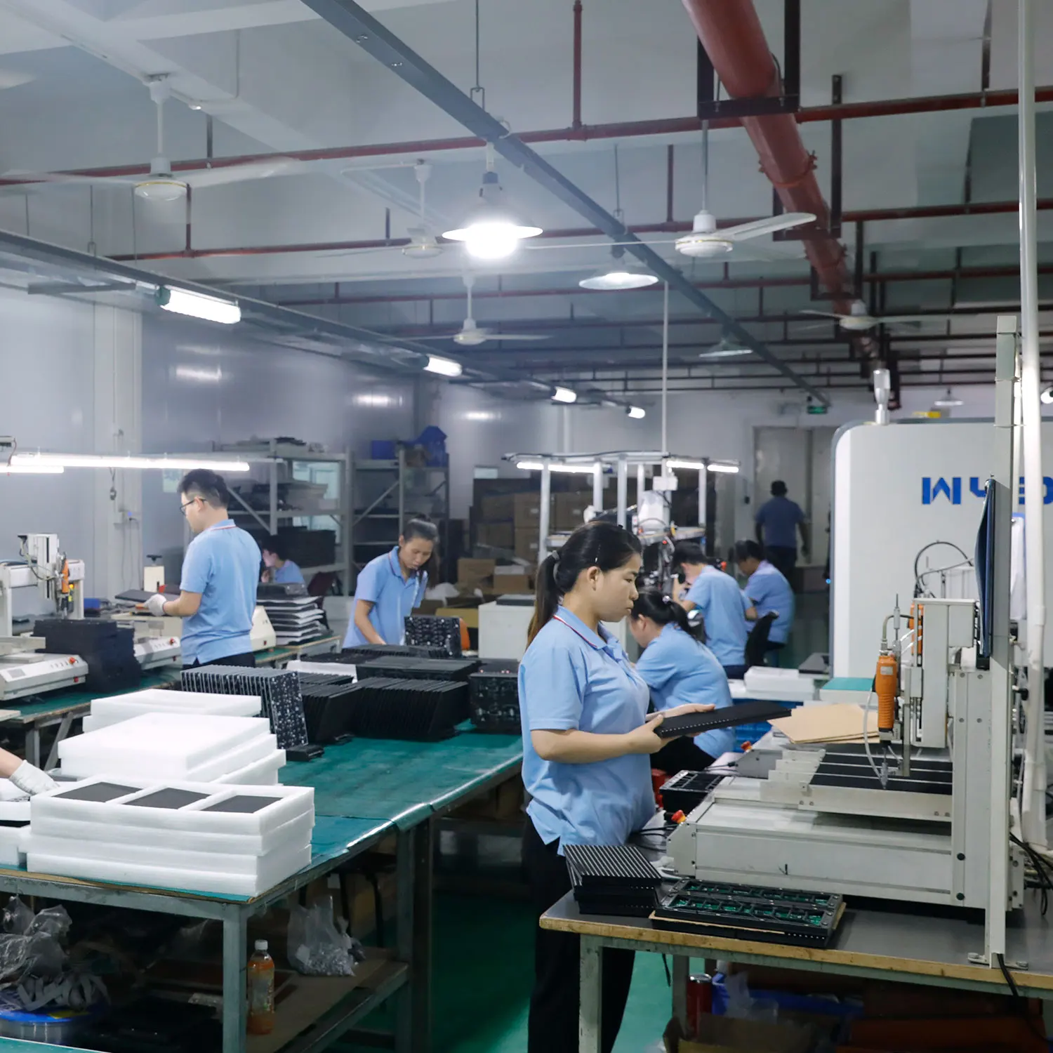 Panneau mural à affichage fixe avec module LED d'intérieur P2.5