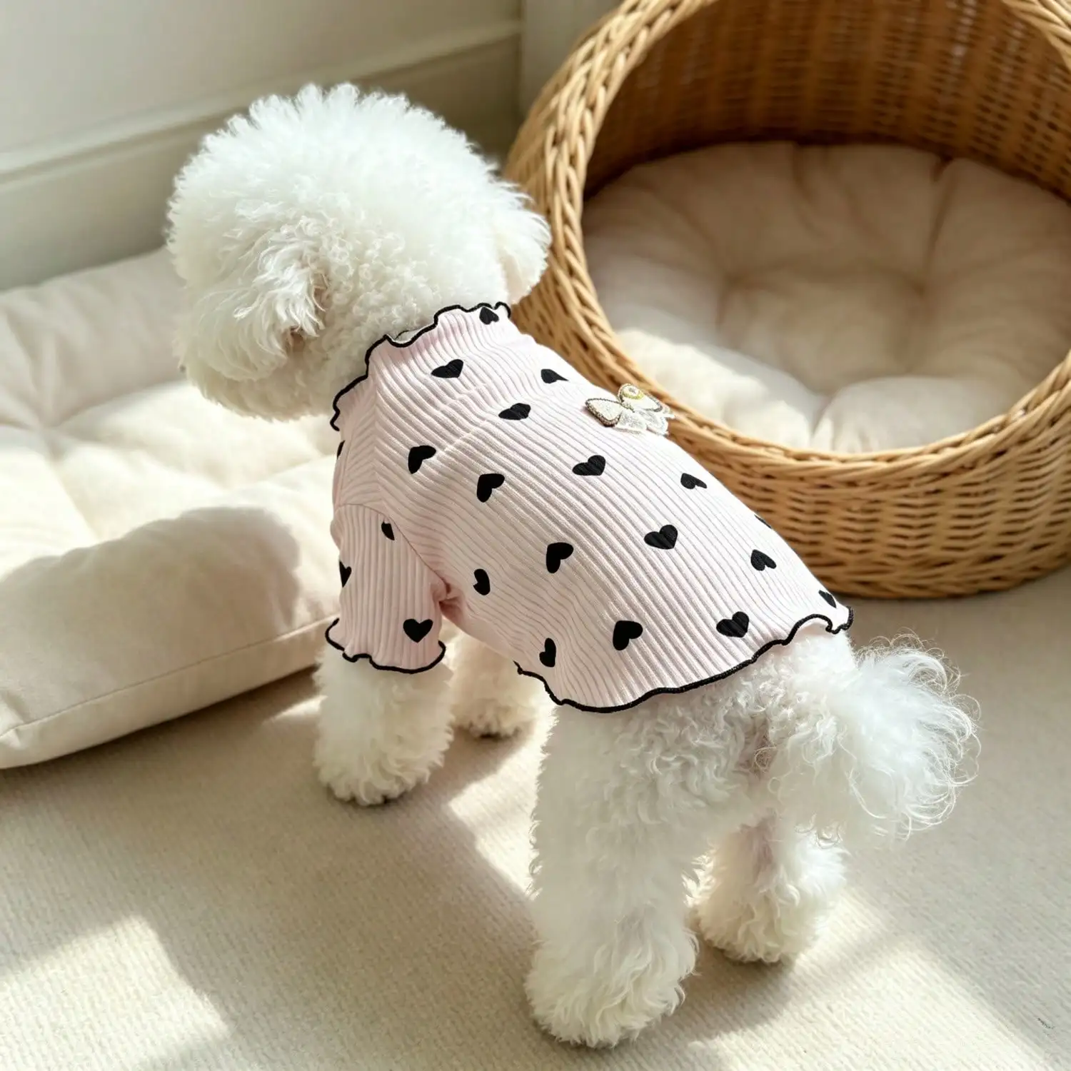 1 Stück geripptes Oberteil mit Herzmuster für kleine Hunde mit Spitzenschleife, lässiges Haustier-Shirt – Detail 11