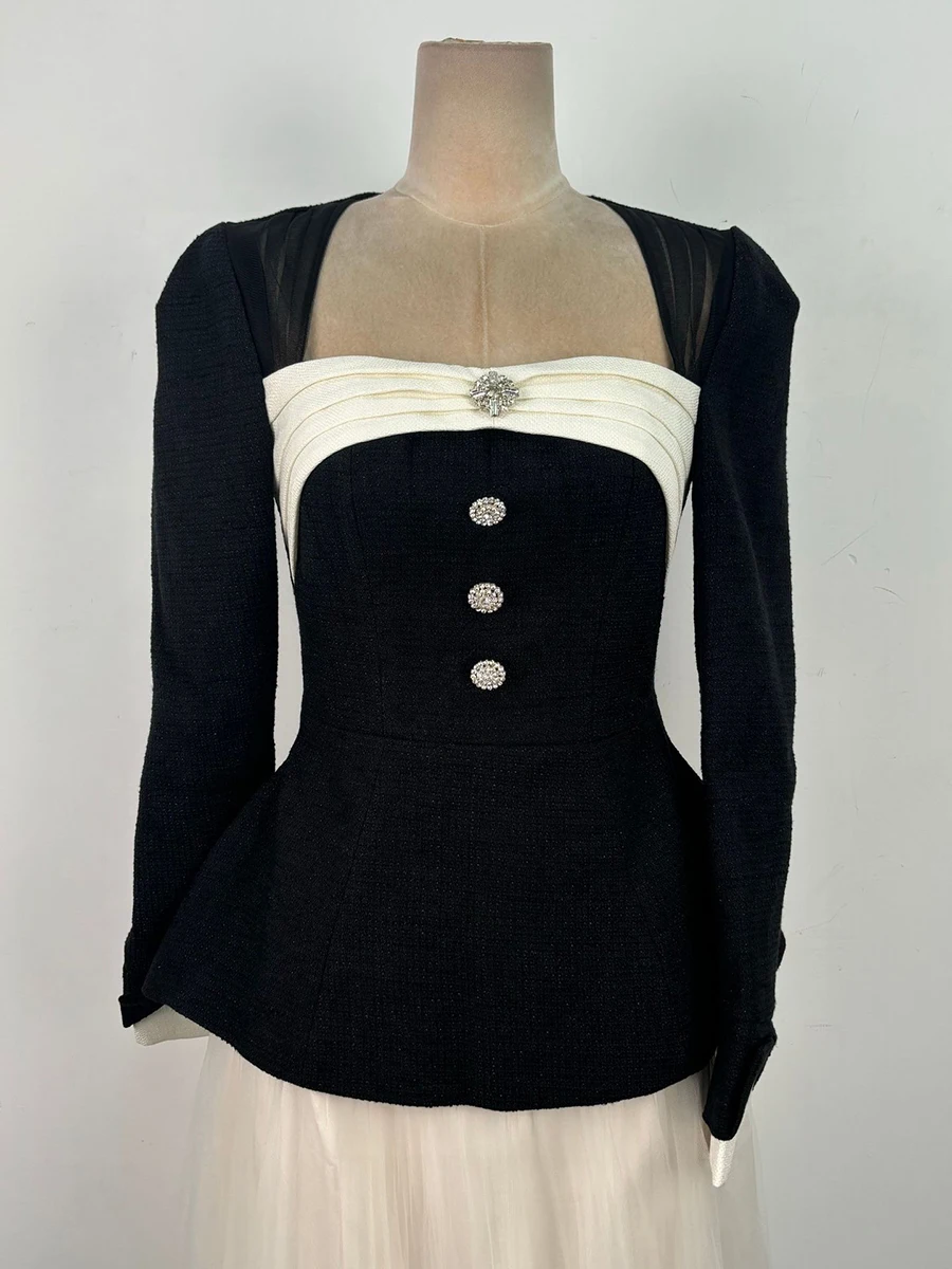 TWOTWINSTYLE التخسيس قطعتين مجموعات للنساء ساحة الرقبة طويلة الأكمام تقسم حبة أعلى المرقعة شبكة تنورة مجموعة الإناث الموضة