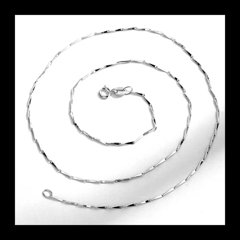 خمر S925 الفضة الجديدة سلسلة بذور البطيخ مزاجه قلادة أنيقة المتخصصة تصميم الراقية سلسلة الترقوة النسائية