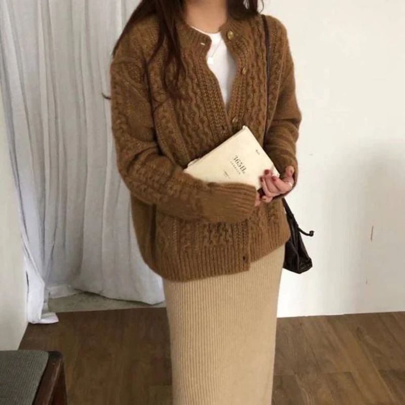 Maglione di cashmere Capispalla Cappotto lavorato a maglia stile britannico vintage allentato O-Collo Top da donna monopetto in tinta unita