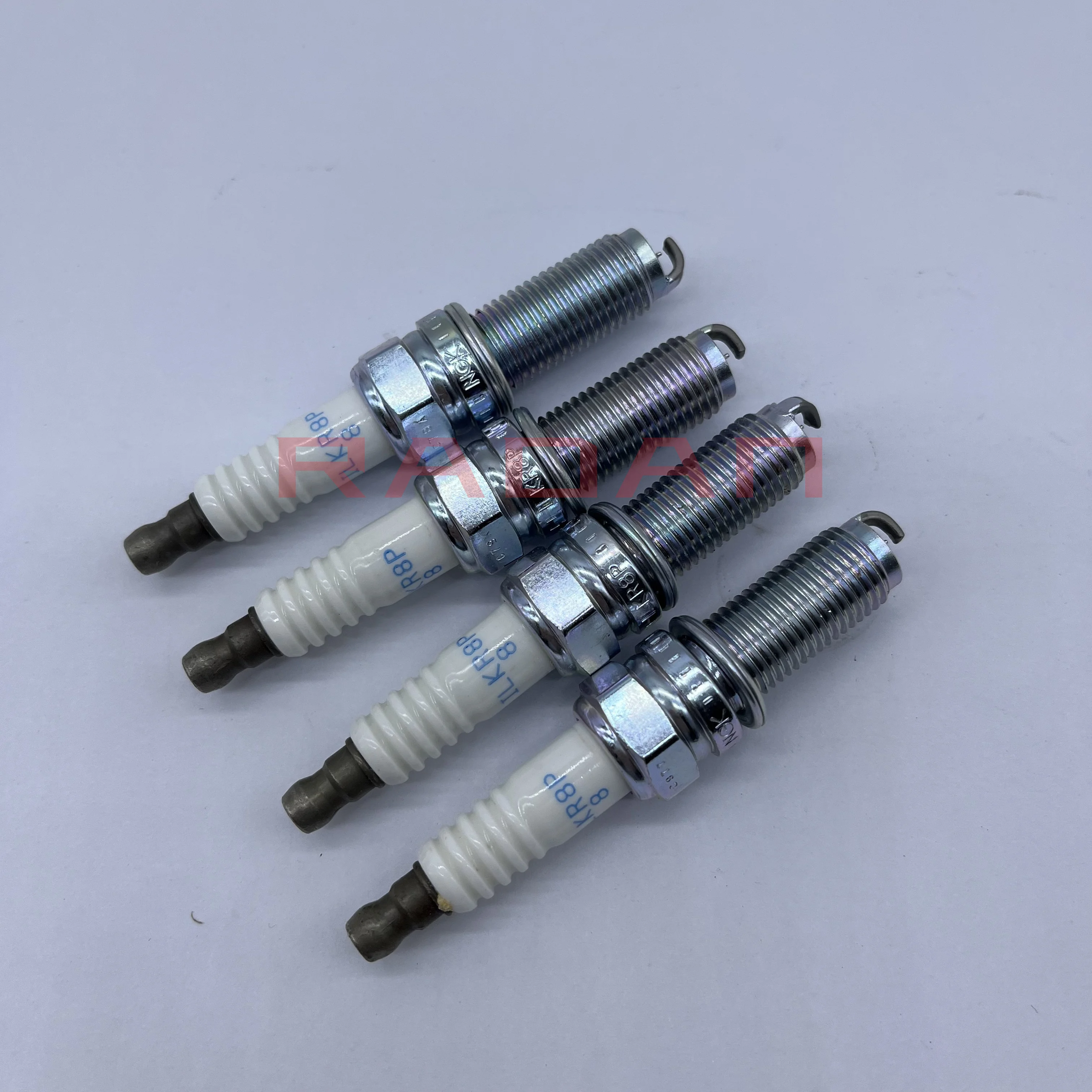 Spark Plug  for Trumpchi GS3 GS4 GS5 GS8 GA5 GA6 GA8 10130351820000 ILKR8P8