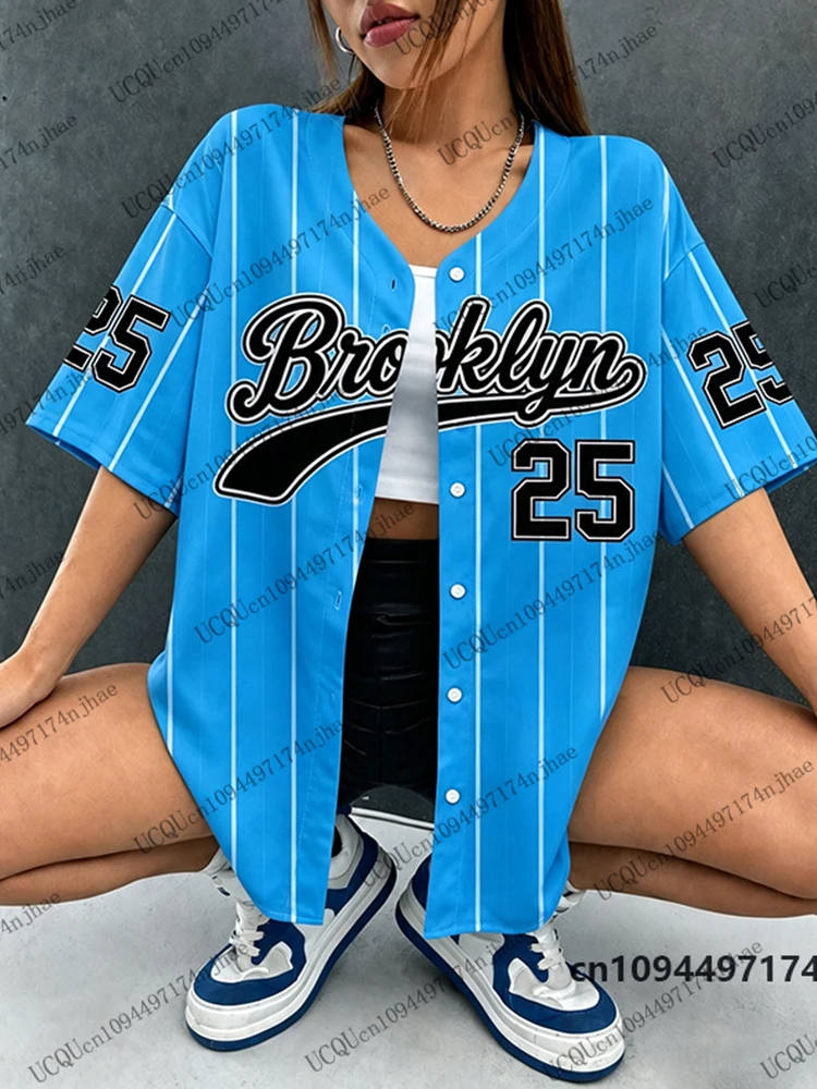 Sommer Neuheit: Schwarzes Brooklyn No.25 Streifen-Print Streetwear Baseball-Shirt für Damen und Herren, Hip-Hop-Bluse mit Kurzen Ärmeln und Knopfleiste – Detail 10