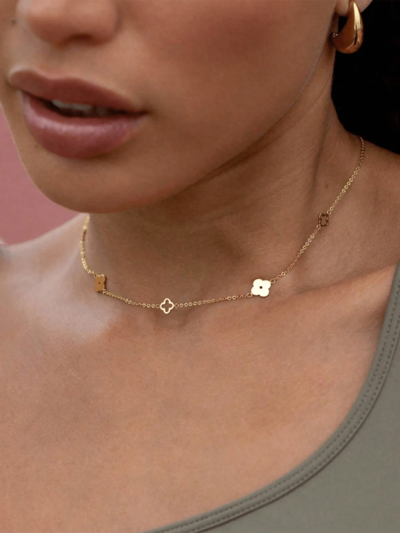 

Minimalist Stainless Steel Four Leaf Clover And Plum Blossom Hollow Pendant Necklace For Women