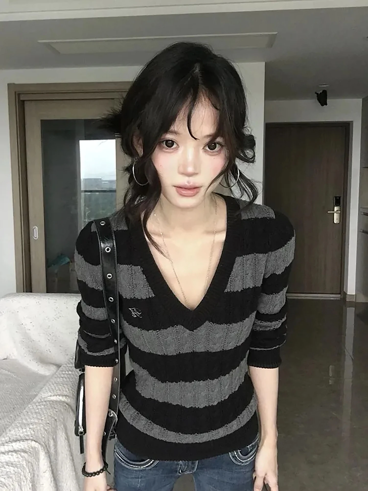 

Облегающий полосатый вязаный свитер, женский модный ретро американский свитер для поездок на работу, зима, Новое поступление, повседневный свитер Bla ey