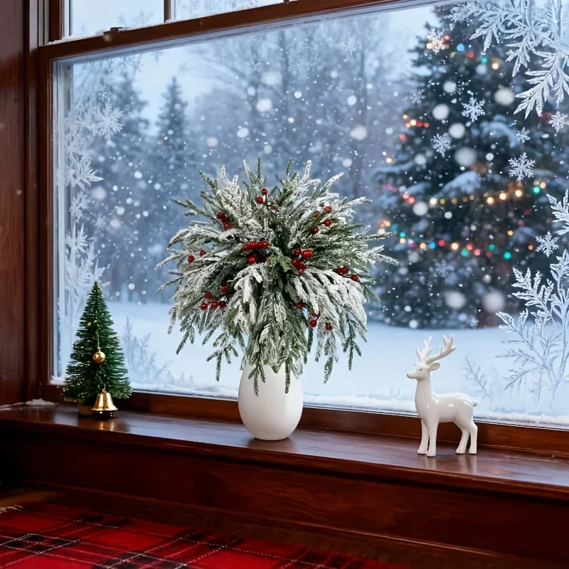 24 قطعة فروع الصنوبر الشمالية الاصطناعية مع التوت الأحمر واقعية وهمية الصنوبر إكليل كثيفة الإبر الخضراء الثلوج لزينة عيد الميلاد