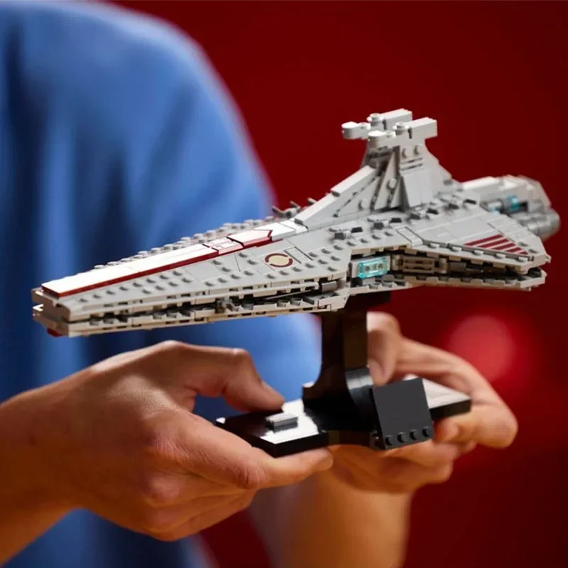 643pcs Star Battle Venator-Class Attack Cruiser Model Building Blocks Diy Education Assembly Toys For Kids Christmas Gift