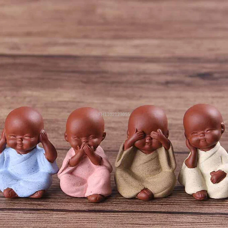 1Pcs Mini Ceramic Ornaments Monk Small Statue Monk Figurine Tathagata India Yoga Mandala Tea Pet Ceramic Crafts Decorative