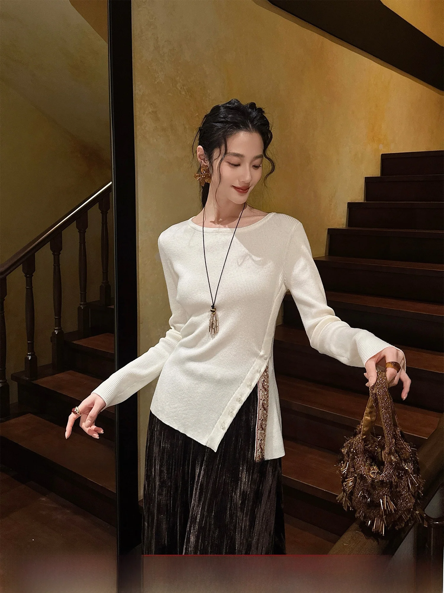 

Sanji Bla Flower Woolen Knitted Sweater Double Tead 48 Yards Bead Embroidery Belt Bot up Top Trendy Comfortable Fit