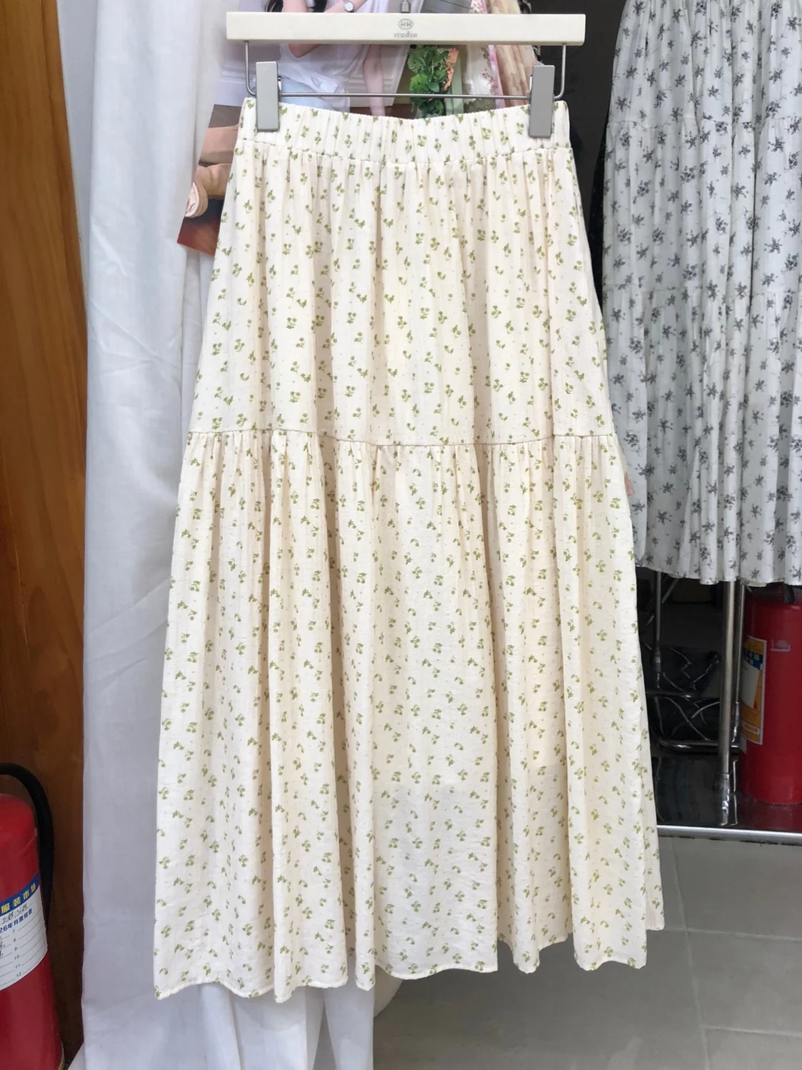 

Artistic Style Floral Print Elastic Waist Half Skirt Women's Spring New Breathable Fairy Skirt A-Line Loose Fit Polyester Fiber