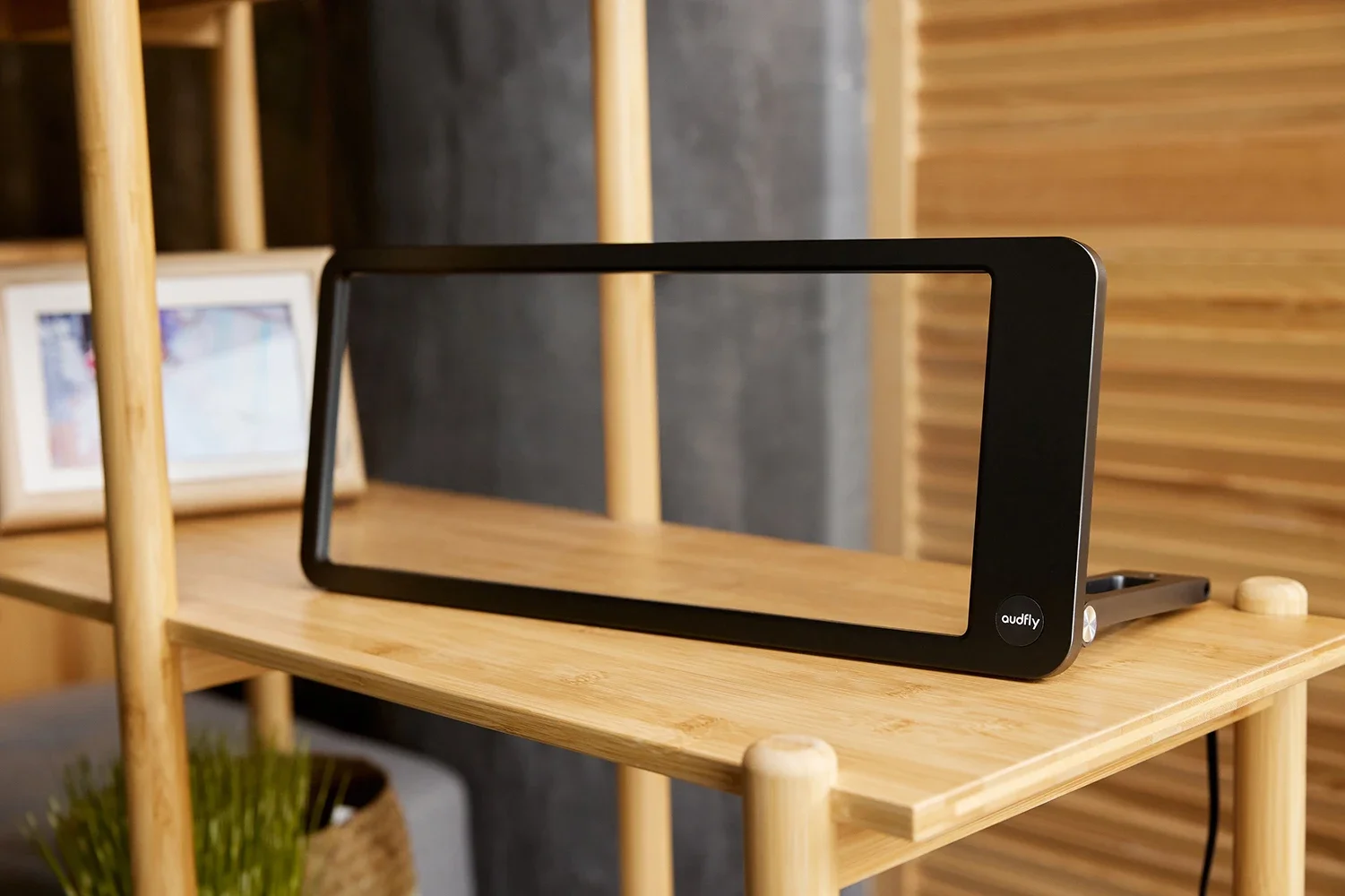 

Audfly F1 See-thru Glass Ultrasonic Directional Sound Speaker For TV