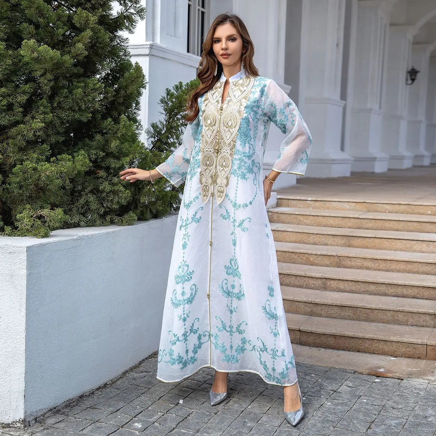 

Cross-border Trade Muslim Middle East Robes Light Luxury Dress Dubai Abaya Embroidered Evening Dress