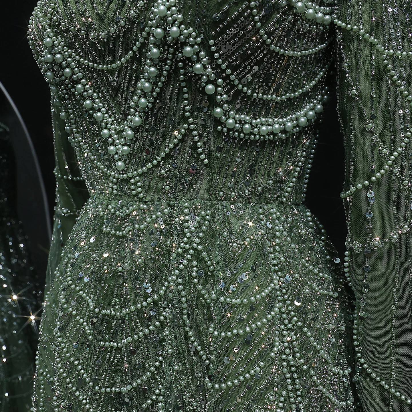 Sharon Said Luxuriöses Dubai-Abendkleid mit grünen Perlen und langen Ärmeln, Saudi-Arabisches Damen-Hochzeitskleid, formelle Partykleider SS625, maßgeschneidert – Detail 12