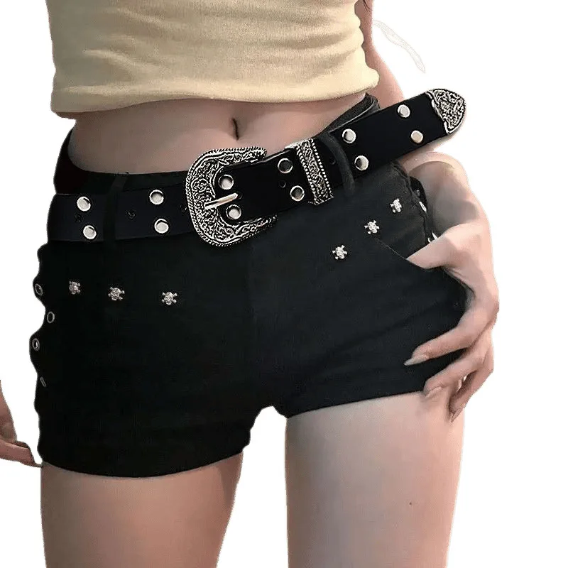 

American hot girl dark y2k hip-packing black pants rivet design sense denim shorts women's low waist slimming belt