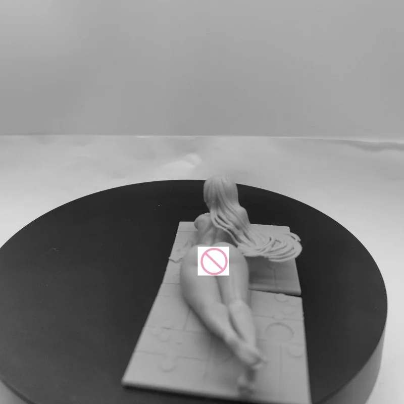 Anime figura despreocupado menina deitado 1/24 escala 75mm mini gk resina modelo kit sem pintura e desmontado dioramas estátua brinquedo