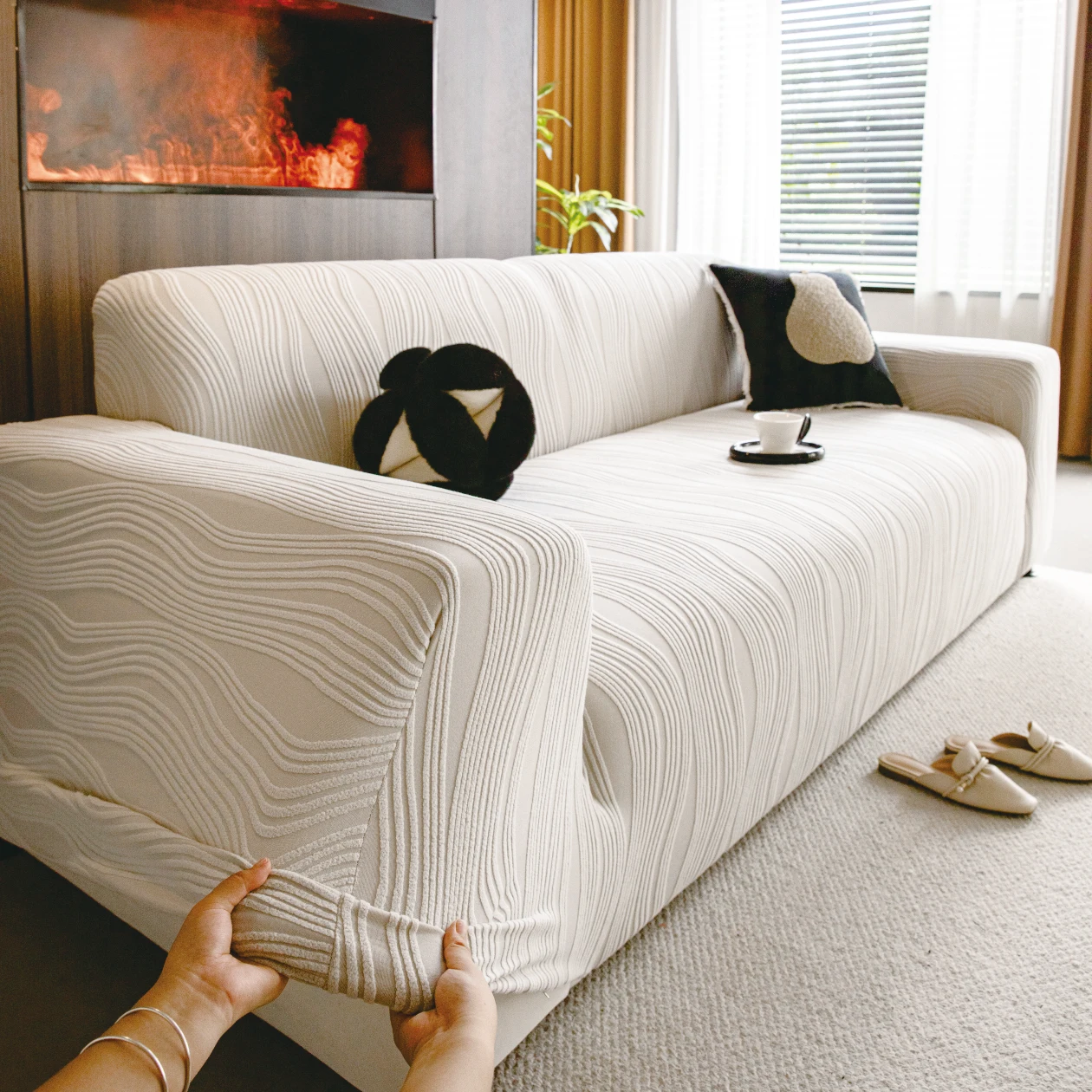 Sofa Cover with Line Pattern Suitable for All Seasons High Elasticity Machine Washable Fully Covered, and Anti-Slip Cover Cloth