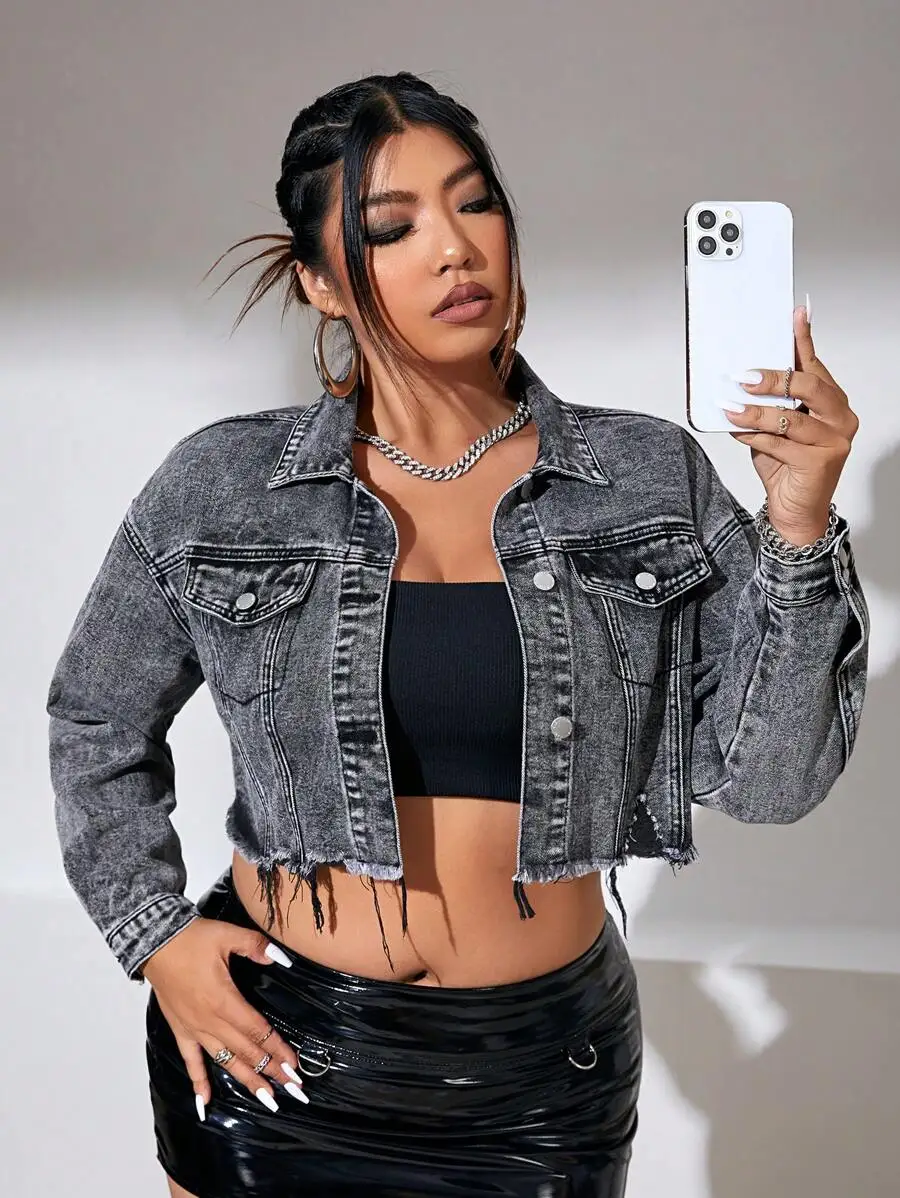 

Women's Cropped Denim Jacket with Frayed Hem, Long Sleeve, Casual Style