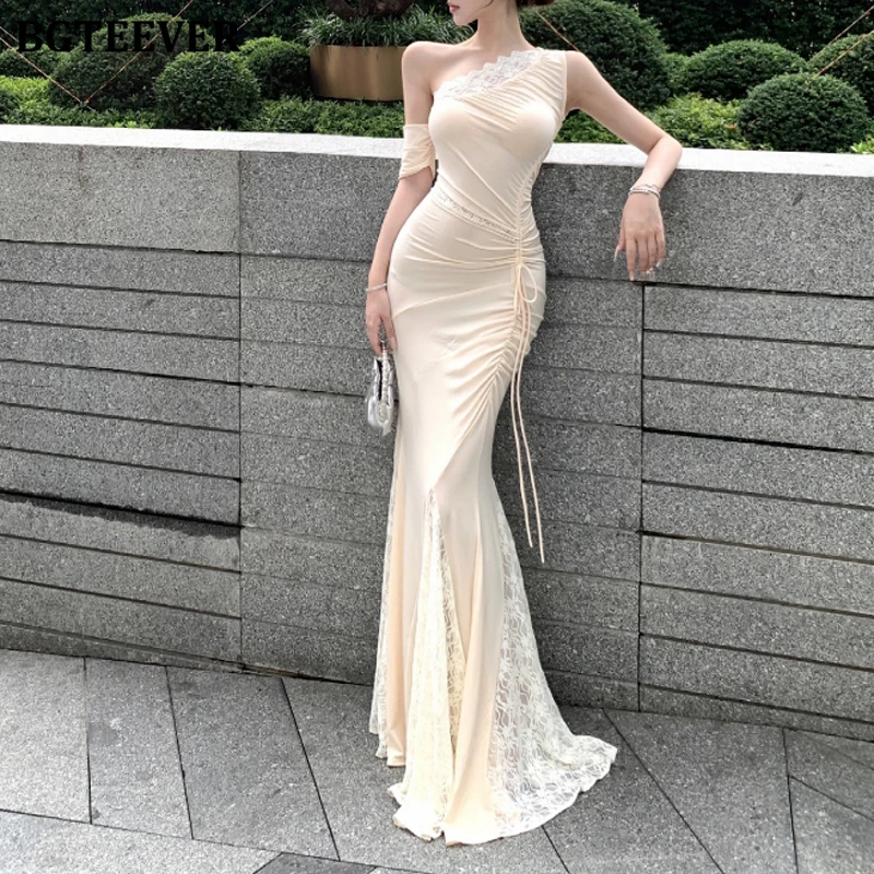 

BGTEEVER Stylish Women One Shoulder Sleeve Bodycon Patchwork Lace Mermaid Dress Elegant Slim Waist Ladies Package Hip Dress