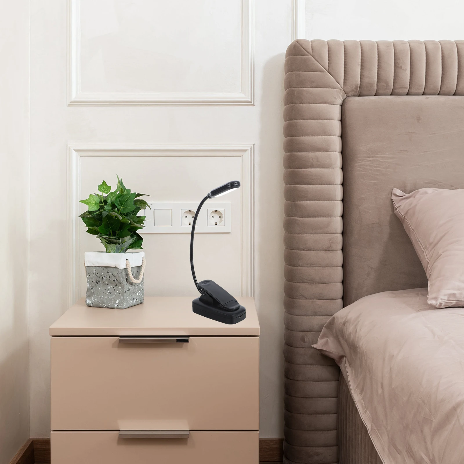 

USB Charging Eye Protection Clip Desk Lamp LED Reading Light Flexible Neck Night Study Light for Home Office Students