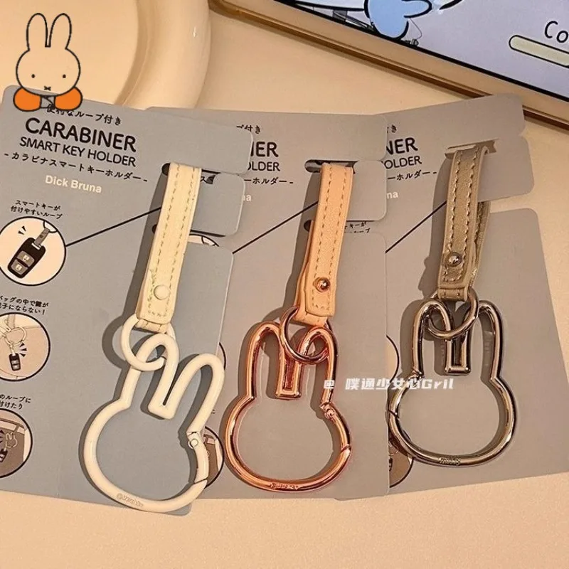 Llavero Decorativo Multifuncional de Metal con Diseño de Conejo Miffy, Colgante para Mochila de Estudiante, Accesorio de Animación, Regalo para Parejas y Chicas