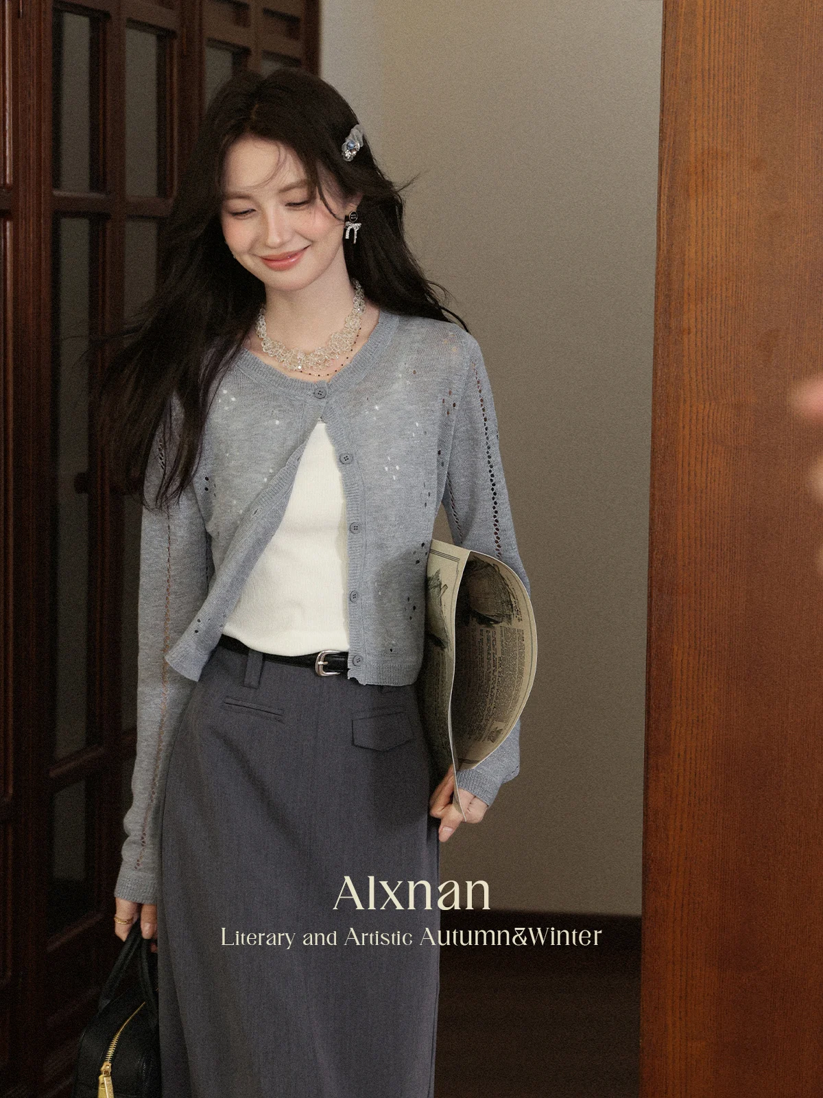 

ALXNAN Gray Knitted Cardigan Women Long Sleeve Round Neck Hollow Cardigan 2025 Autumn Thin Casual Elegant Sweaters Female L56752