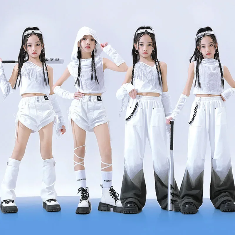 Abbigliamento Hip Hop per bambini Felpa con cappuccio bianca effetto consumato Canotta con frange Pantaloni larghi casual sfumati Pantaloncini per abiti da ballo jazz per ragazza