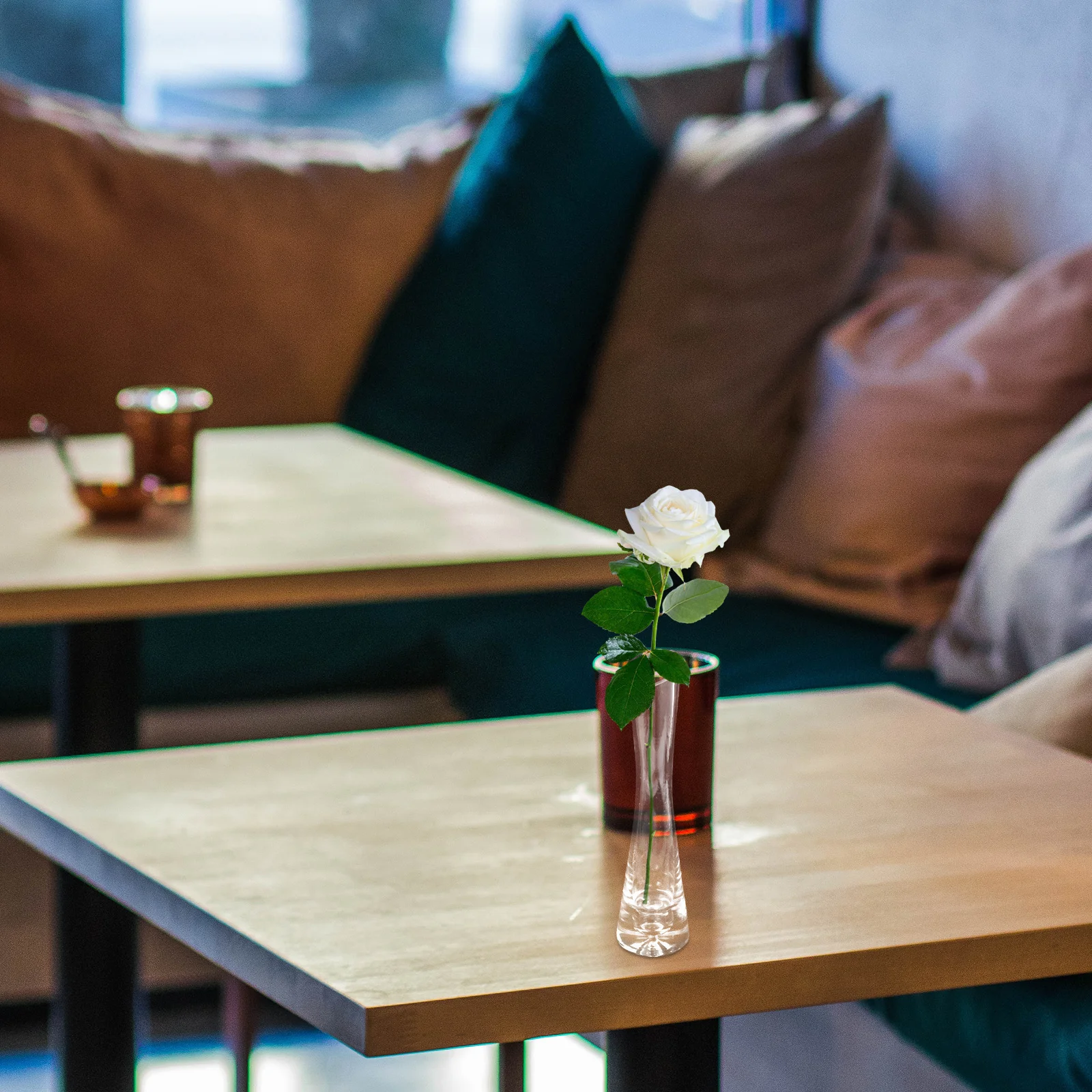 

Glass Bud Vase Clear Nordic Style Decorative Creative Flower Arrangement Vase Suitable for Living Room Office Garden Decoration