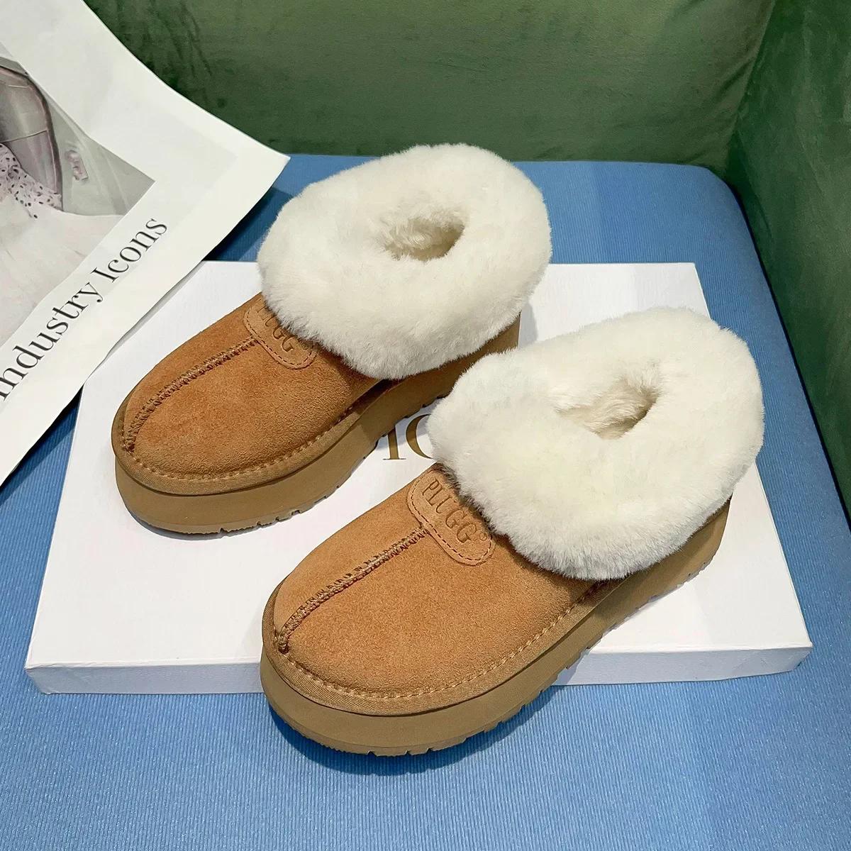 

Snow boots women's fur integrated winter warm cotton shoes piled thickened short boots leather small thick-soled fluffy shoes