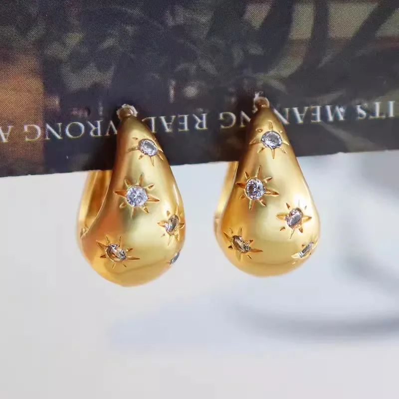 Foydjew 2024 New French Style Retro Eight Awn Star Water Drop Zircon Earrings Simple Fashion Ear Buckle Hoop Earring For Women