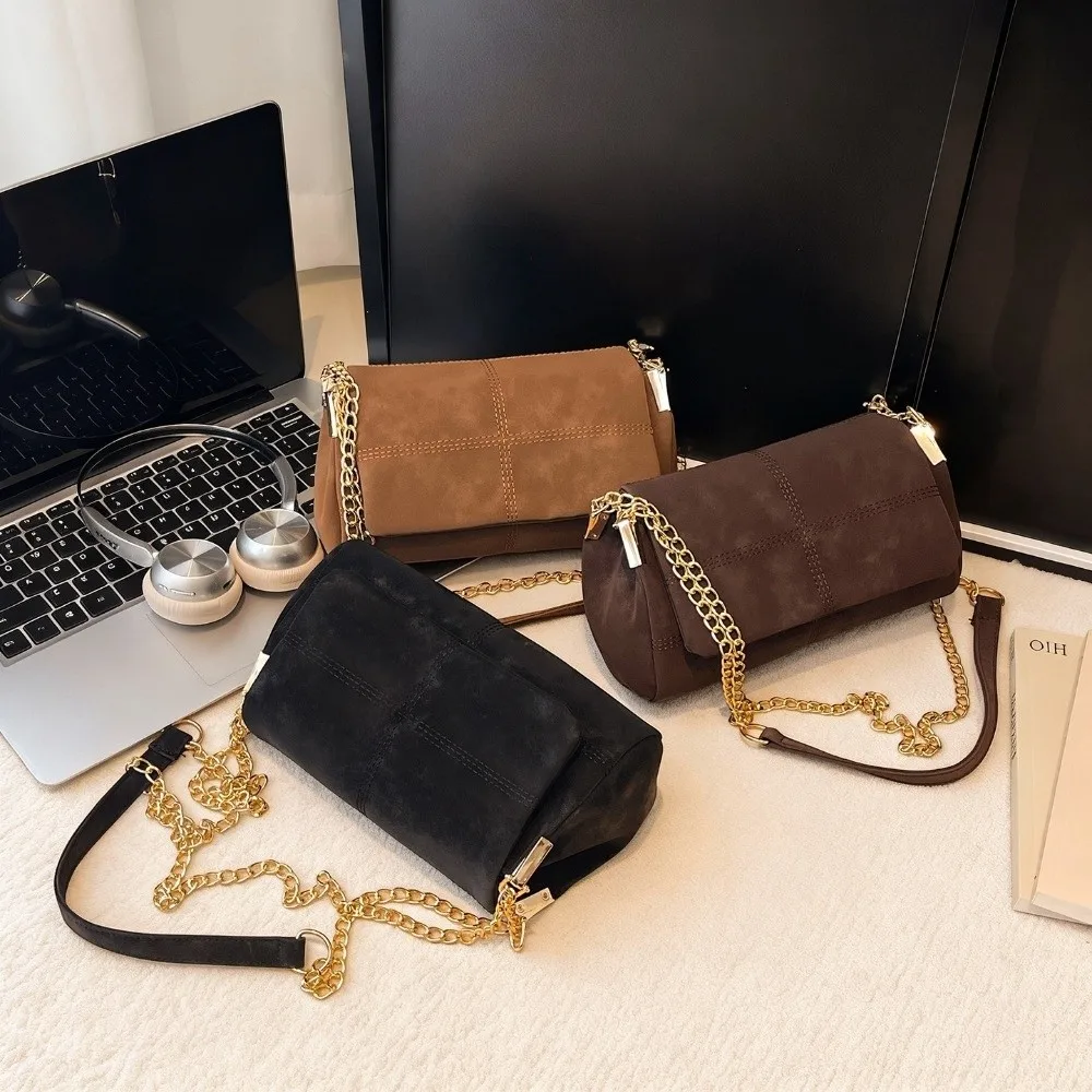 Hochwertige Wildleder-Schultertasche mit Großer Kapazität Ketten-Umhängetasche Quadratische Handtasche für Damen – Detail 11