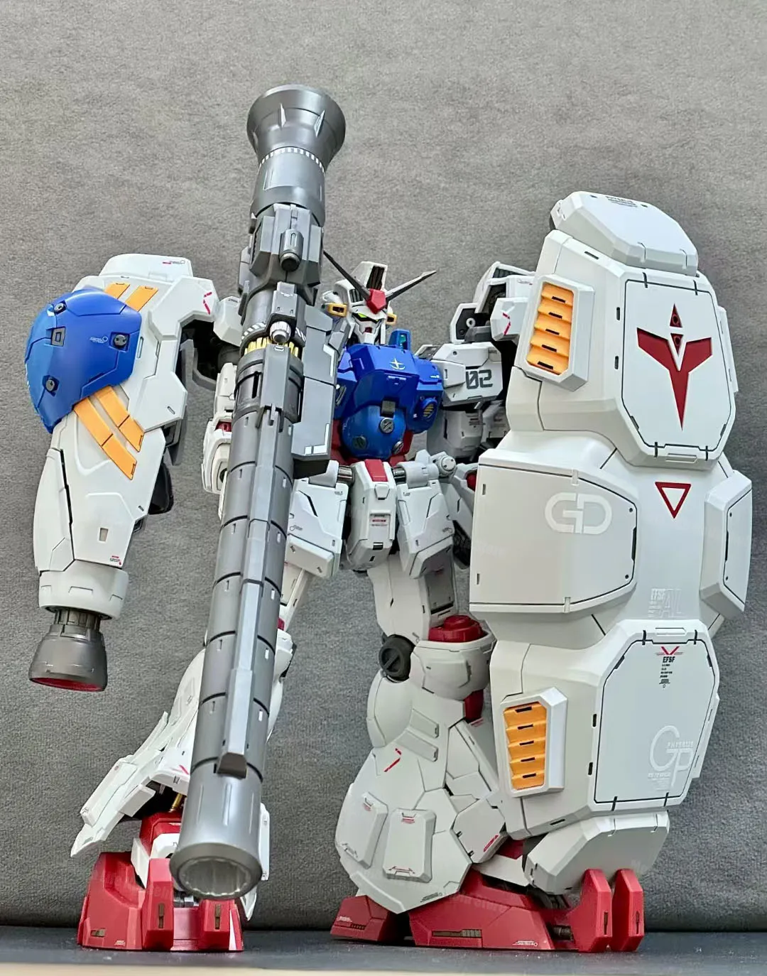 متوفر محور Solomn 1/100 Mg Rx-78gp02a Physalis تجميع نموذج أطقم هيكل عظمي بلاستيكي عمل الشكل روبوت نموذج بلاستيكي اللعب