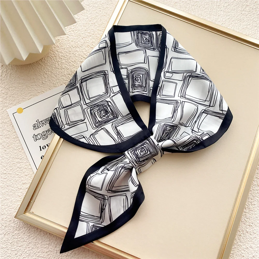 2022 New Small Ear Silk Scarf Women Luxury Spring Summer Neckerchief Wrist Towel Korean Style Tie Bag Band Decoration Neck Scarf