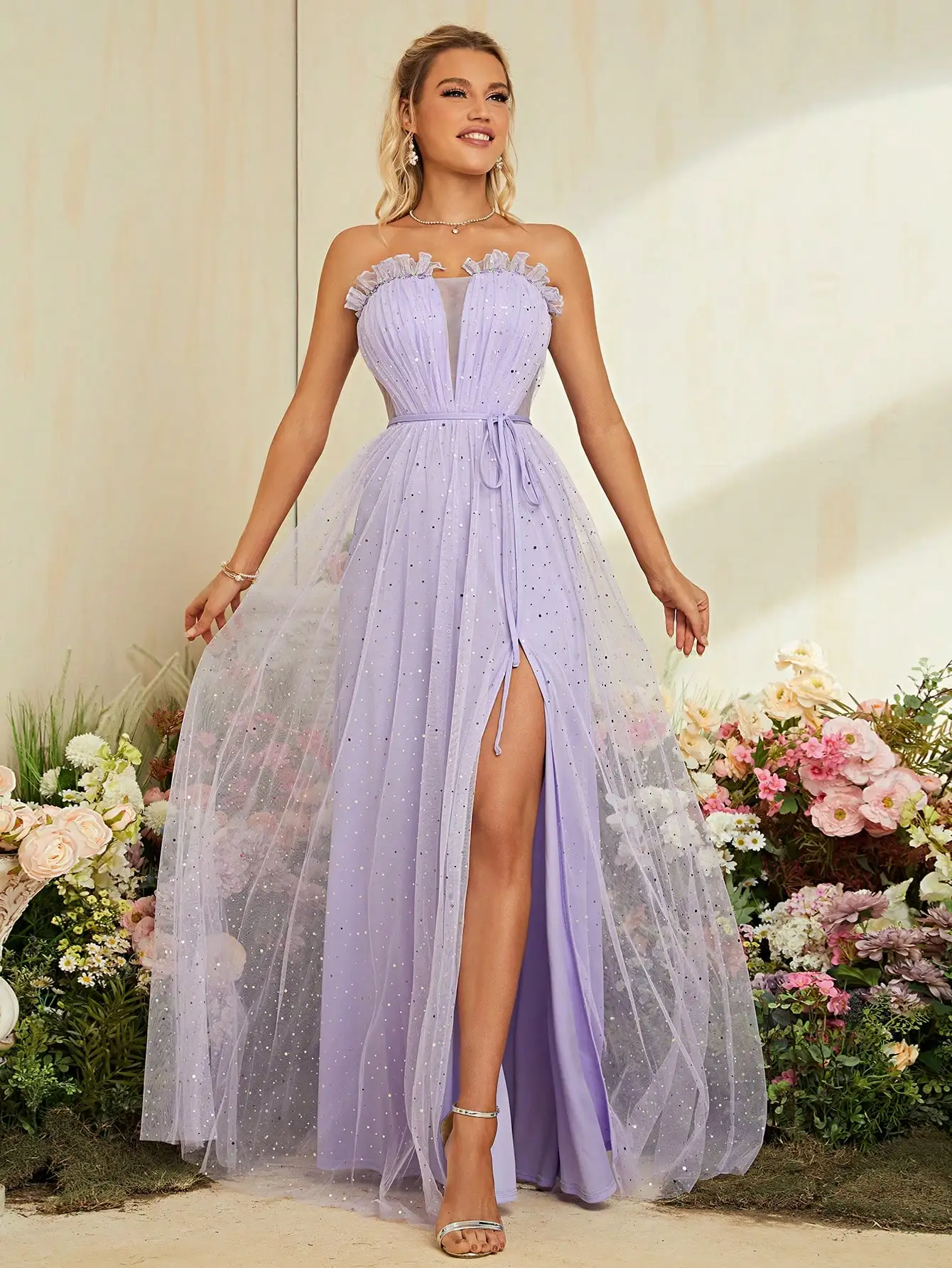 

Платье Mgiacy без рукавов из сетки с оборками и открытой спиной