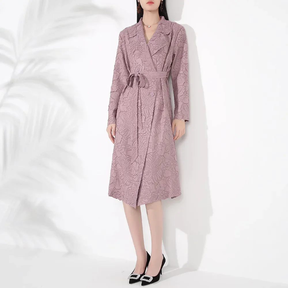 Pleated High-end Suit Collar Double-breasted Heavy Industry Embossed Trench Coat Femininity Waist Strap Medium and Long Coat