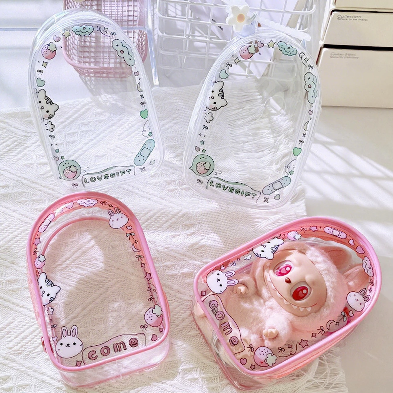 

For 15/17cm Labubu V3 Doll Printed Vinyl Outdoor Protection Carry Case Cover Ropa Labubu Doll Accessories Travel Gift Set