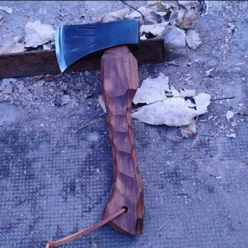 Outdoor-Axt, Stahl-Handaxt für Brennholz, multifunktionaler Beil, Campingzubehör, schwarzer Walnuss-Griff, professionelle taktische Axt