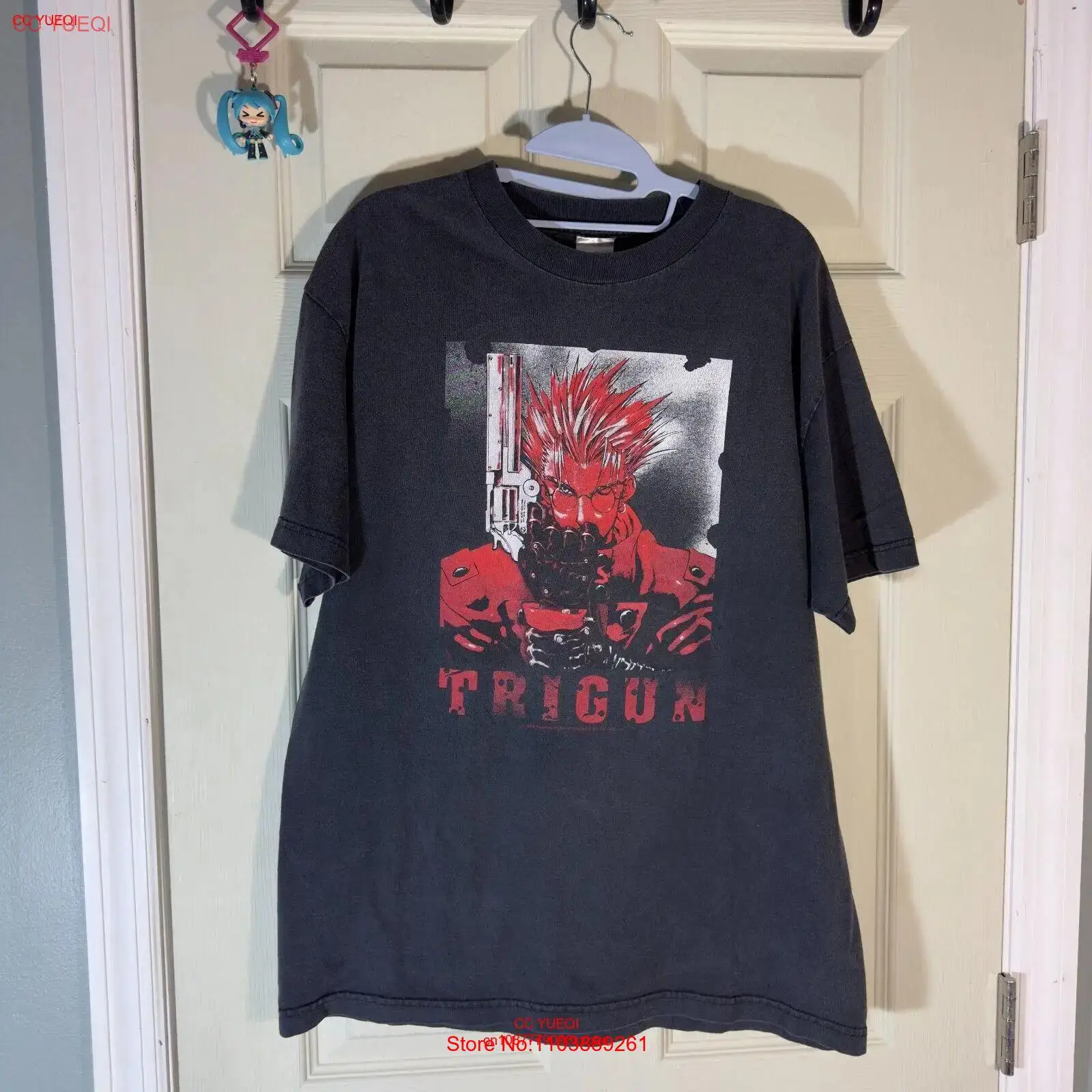 VTG Trigun Vash the Stampede Tee Shirt sz L Anime Promo 2005 Cowboy Bebop Manga