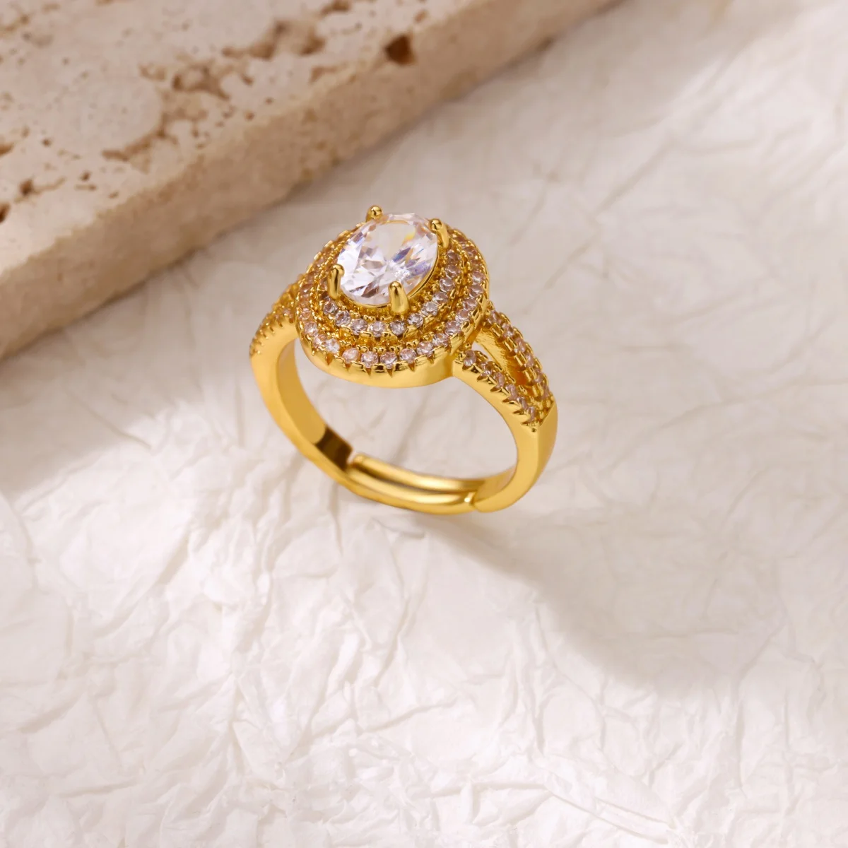 高級ゴールドメッキステンレス鋼ジオメトリリング女性男性オープン調節可能なチャーム指リングウェディングパーティーファッションジュエリー