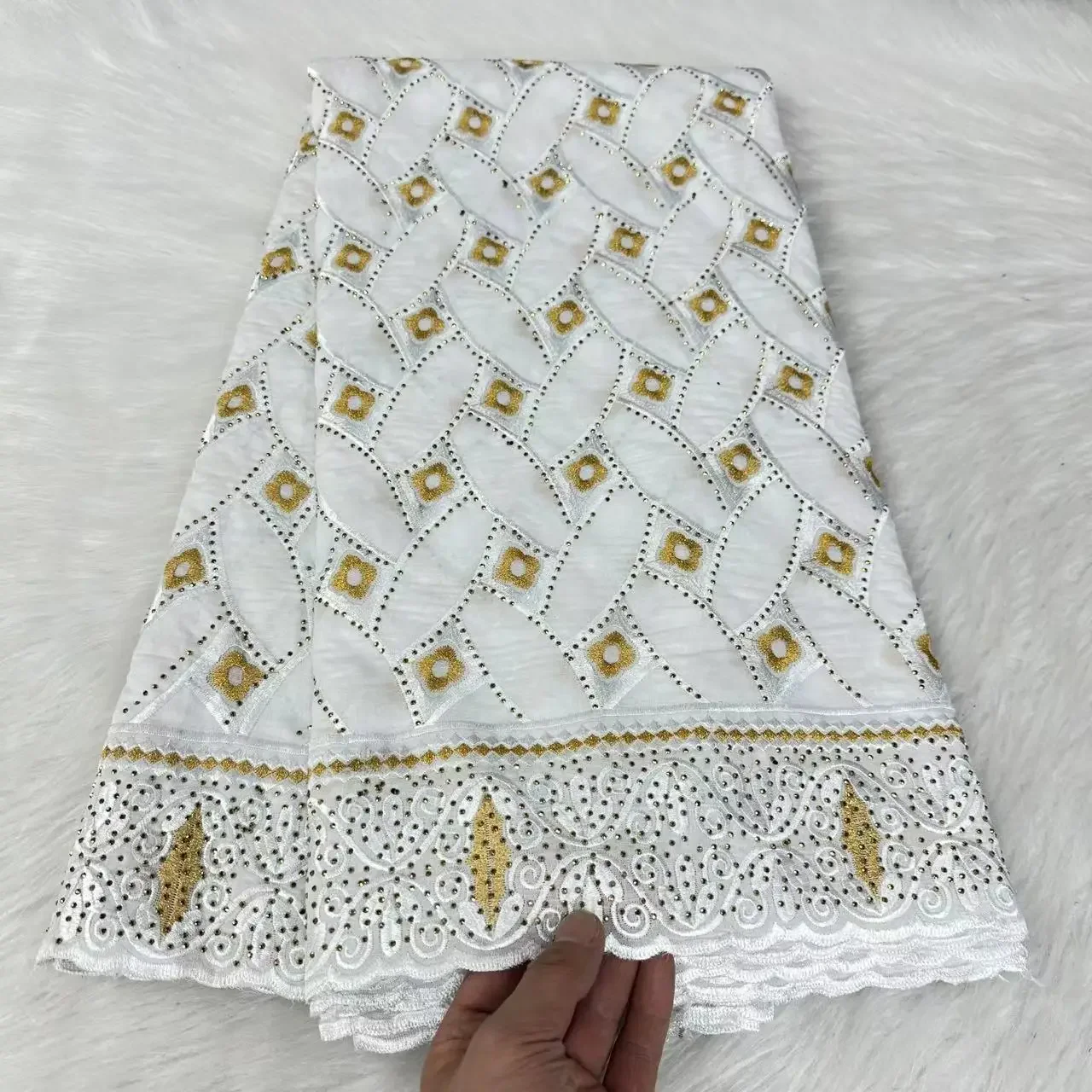 

White Latest African Swiss Cotton Lace Fabric Embroidered Cotton Fabric Breathable and Lightweight Sewing Material 5 yards