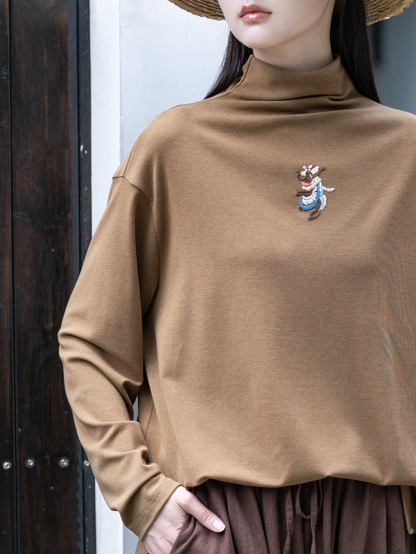 

Slimming Effect Wool Silk Blend Knitted Hand Embroidered Thi High Collar oulder Drop Yarn Sweater Comfortable Loose Fit L...