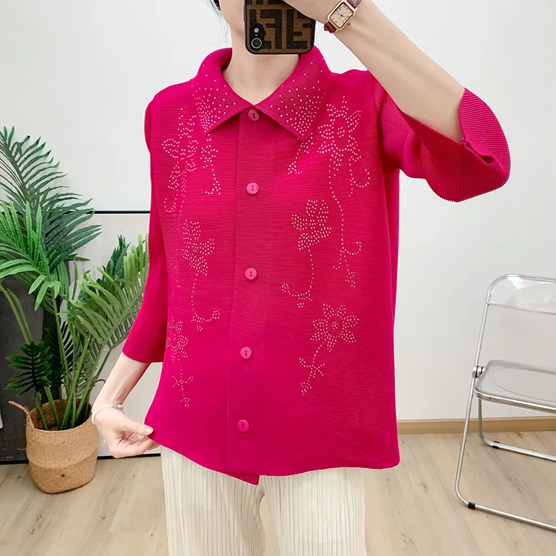 

2024 Summer New Wrinkles Fresh and Elegant Printed Single Breasted Casual Cardigan Middle Sleeve Shirt Loose and Slim Appearance