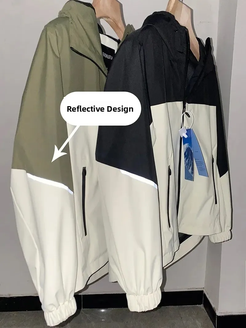 Outdoor Men's Jacket Windproof Breathable Color Block Design Polyester Fiber Long Sleeve Zipper Closure Hooded Regular Fit
