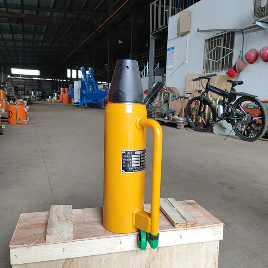 AOMU OEM ODM 27ton Front Grip Post Tension Hydraulic Mono Stressing Bottle Jacks for Prestressed Strand Pulling