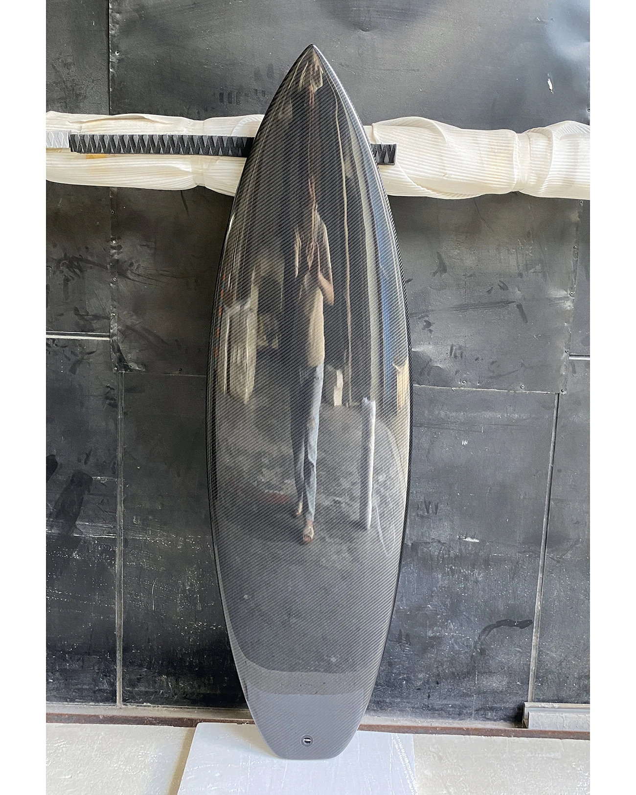 Kurzes Surfbrett aus Kohlefaser